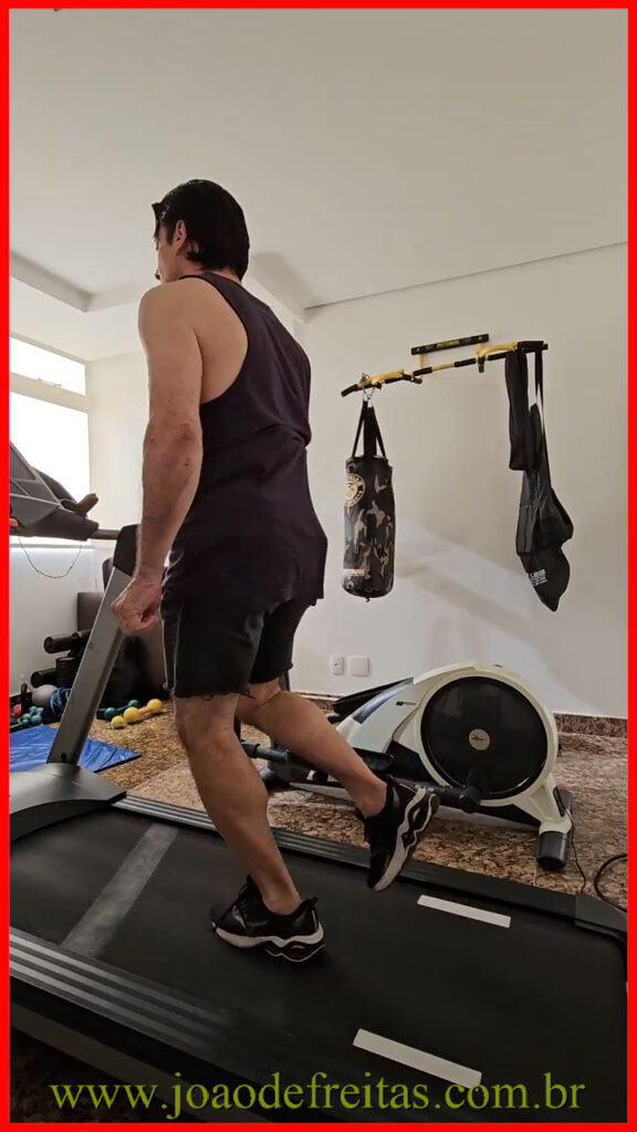 Correr melhora a capacidade cardiorrespiratória e a circulação sanguinea.